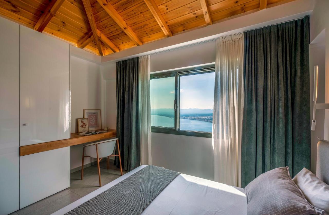 Lithos Retreat 2 Apartment Каламата Екстериор снимка