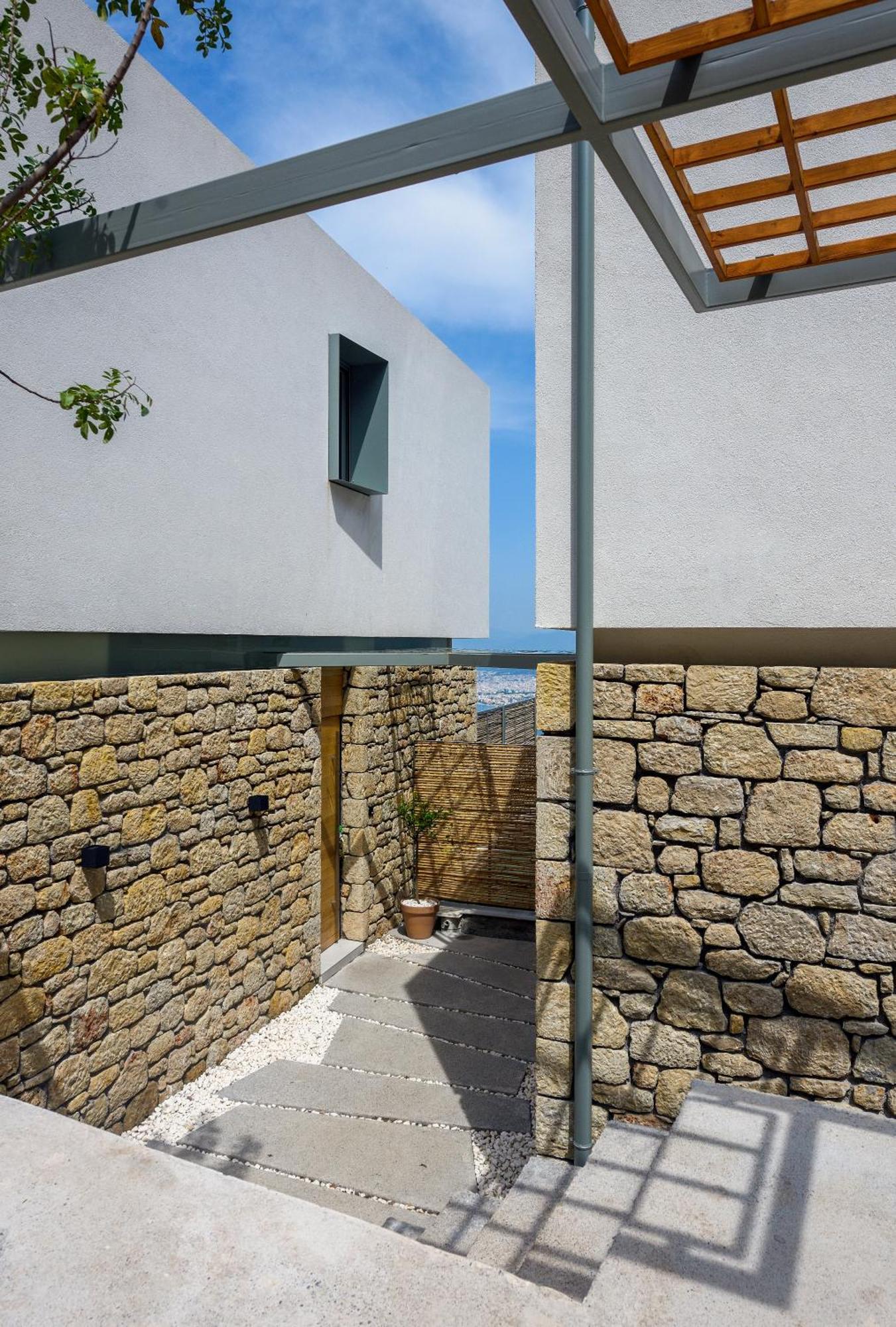 Lithos Retreat 2 Apartment Каламата Екстериор снимка