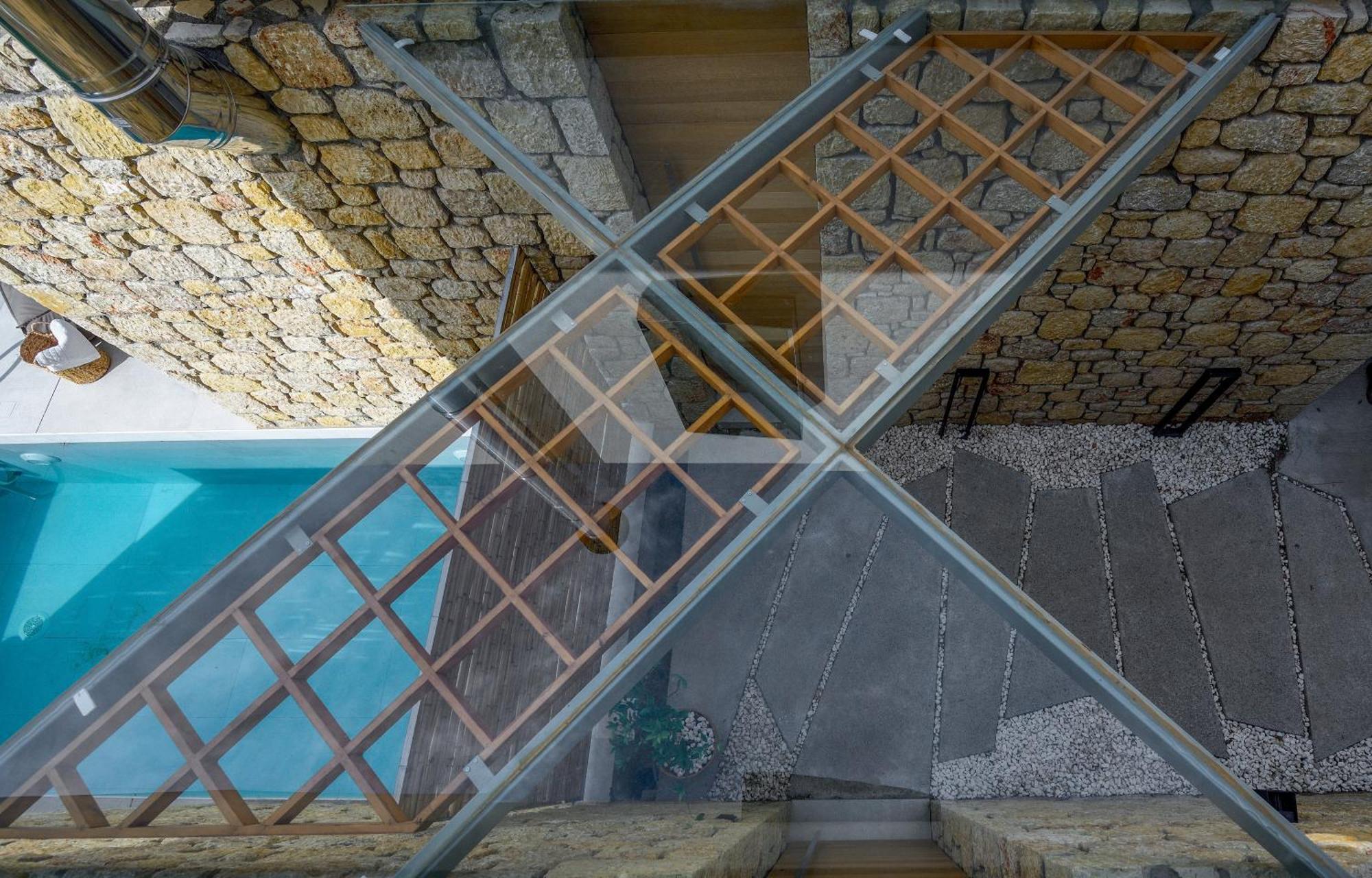 Lithos Retreat 2 Apartment Каламата Екстериор снимка